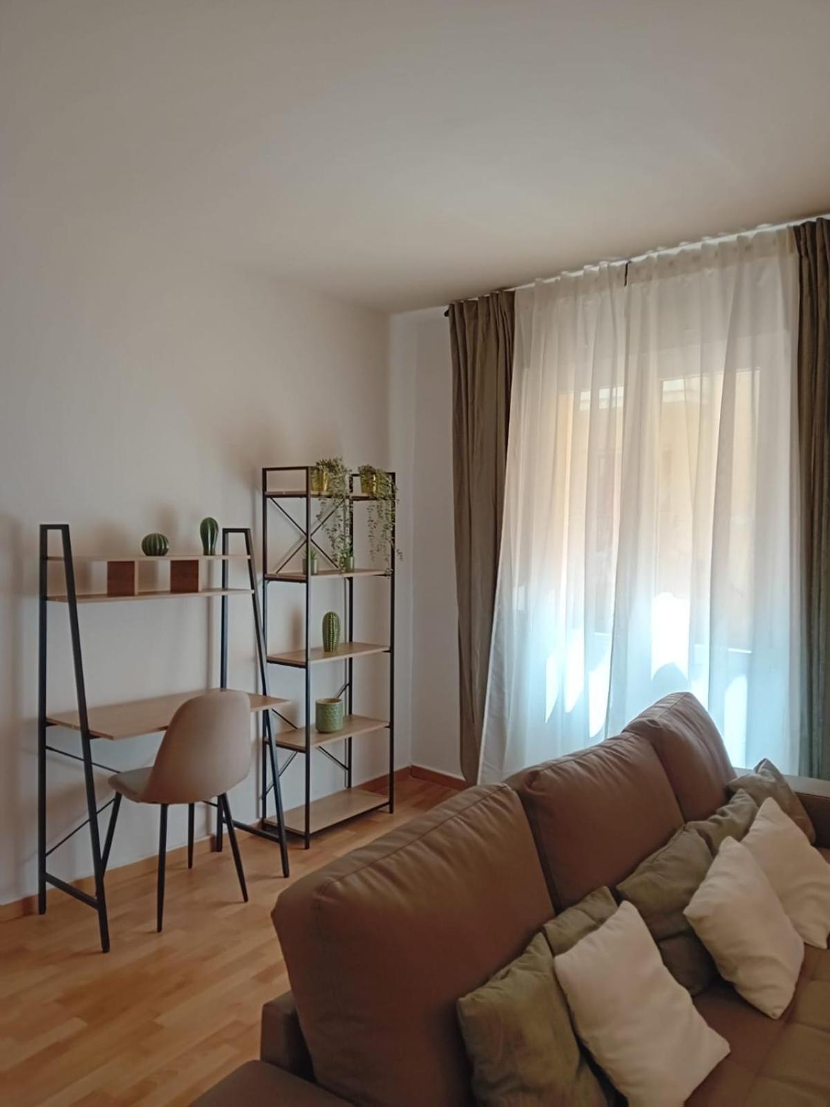 Calle Las Armas 130 Zaragoza Kültér fotó
